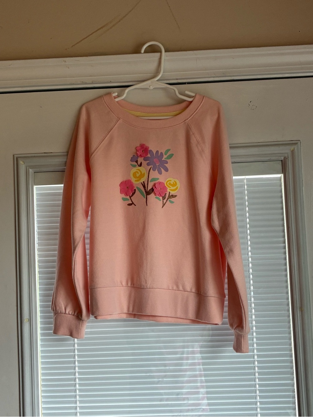 Girls NWOT CAT & JACK Floral Sweatshirt Small (6/7)